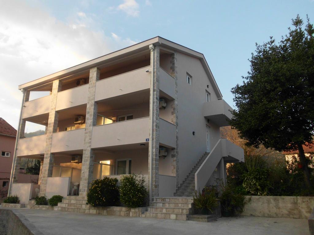 Apartments Samardzic Tivat Eksteriør bilde